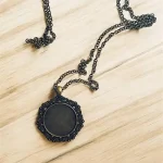 آویز زيورآلات